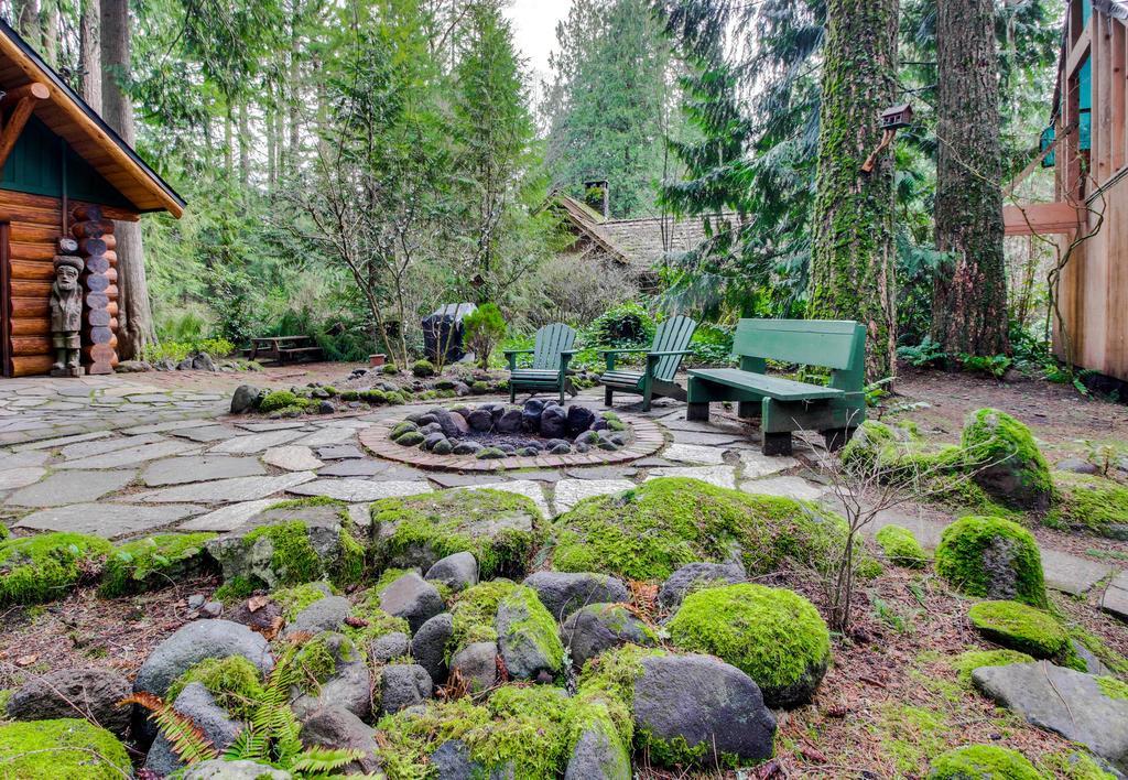 Zoe'S Log Cabin Welches Экстерьер фото